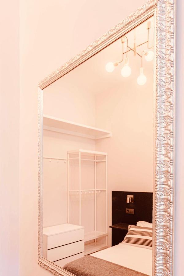 Downtown Plaza Apartment โอโกรูญา ภายนอก รูปภาพ